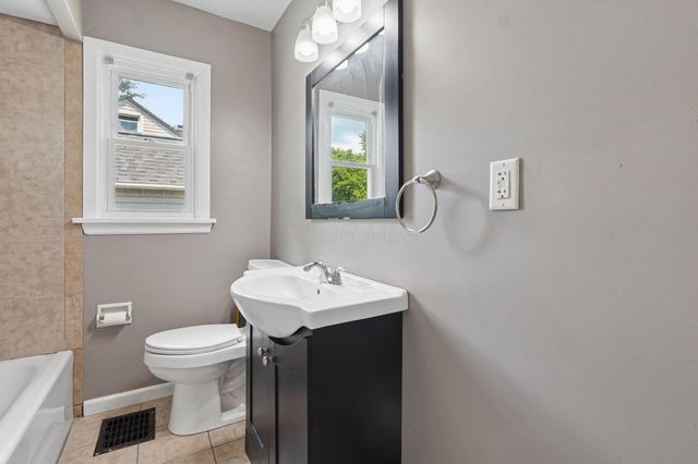 1010 Rose Place, Columbus, OH 43227