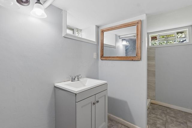 1010 Rose Place, Columbus, OH 43227