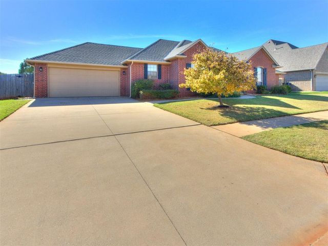 4624 NW 157th St, Edmond, OK 73013