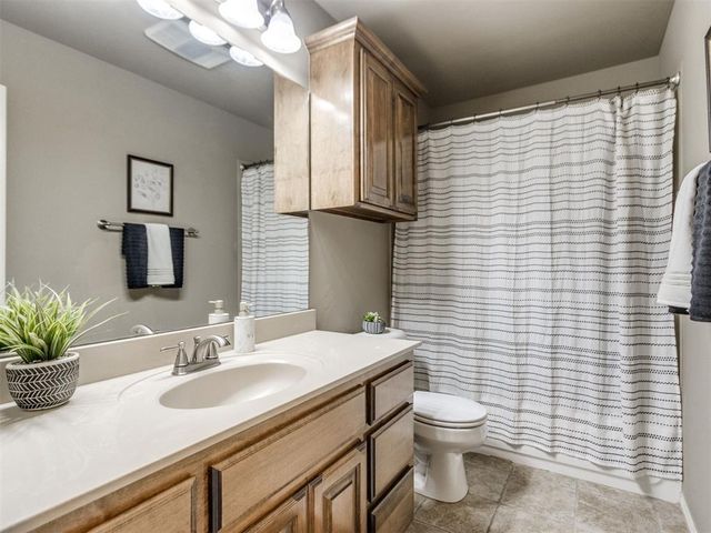 4624 NW 157th St, Edmond, OK 73013