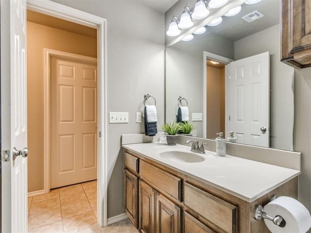 4624 NW 157th St, Edmond, OK 73013