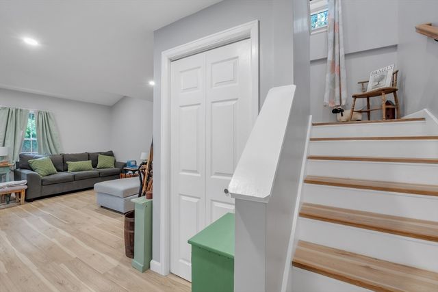 21 Myrtle Ave, Sterling, MA 01564