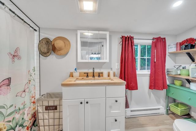 21 Myrtle Ave, Sterling, MA 01564