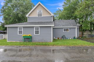 21 Myrtle Ave, Sterling, MA 01564
