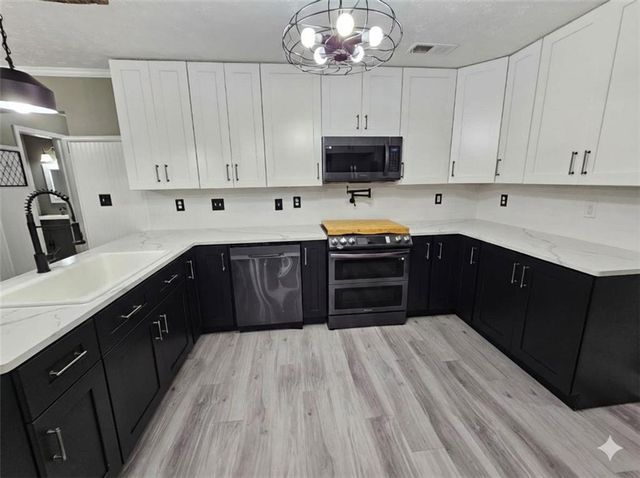 855 John Court, Lawrenceville, GA 30046