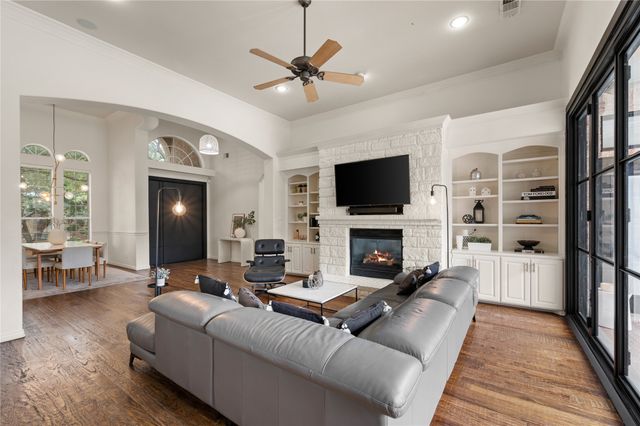 8200 Fenwick Drive, North Richland Hills, TX 76182