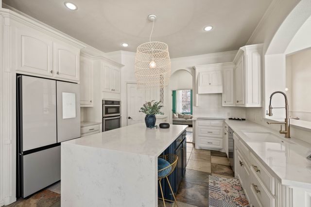 8200 Fenwick Drive, North Richland Hills, TX 76182