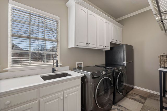 8200 Fenwick Drive, North Richland Hills, TX 76182