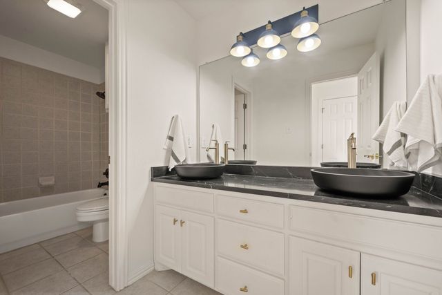 8200 Fenwick Drive, North Richland Hills, TX 76182