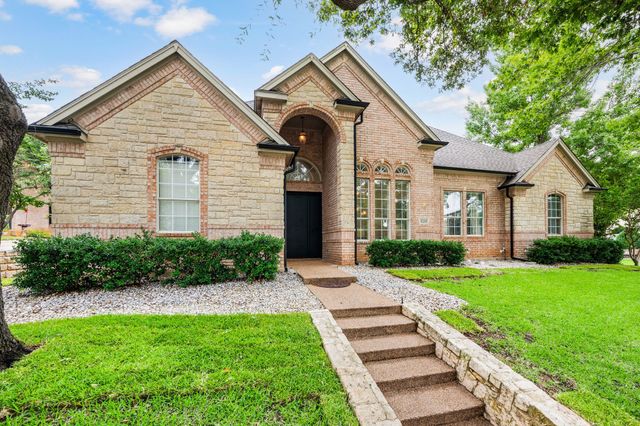 8200 Fenwick Drive, North Richland Hills, TX 76182