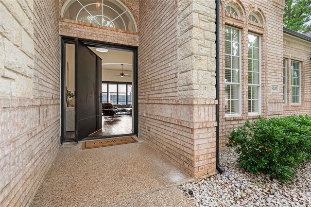 8200 Fenwick Drive, North Richland Hills, TX 76182