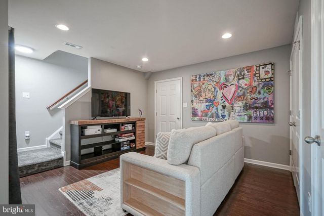 456 DOGWOOD DR, Woodbury, NJ 08096