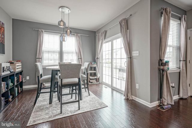 456 DOGWOOD DR, Woodbury, NJ 08096