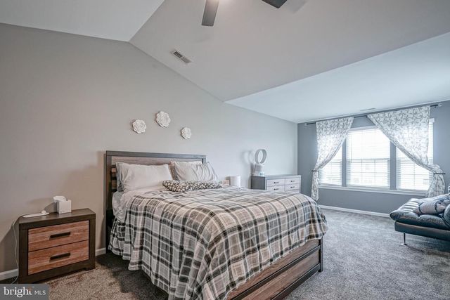 456 DOGWOOD DR, Woodbury, NJ 08096