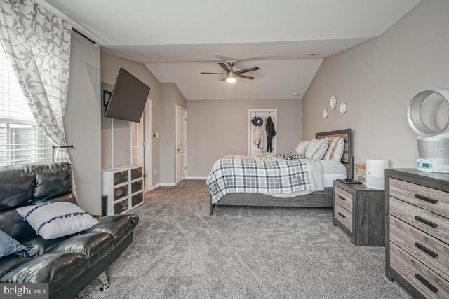456 DOGWOOD DR, Woodbury, NJ 08096