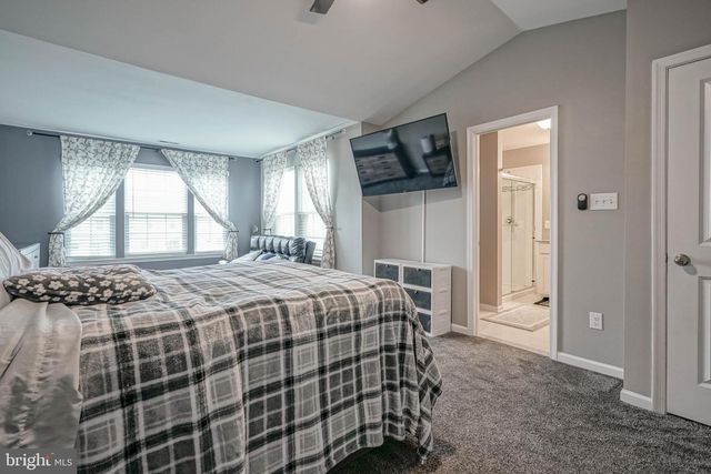456 DOGWOOD DR, Woodbury, NJ 08096