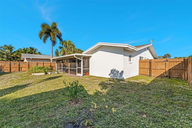 3166 NW 68th Ct, Fort Lauderdale, FL 33309