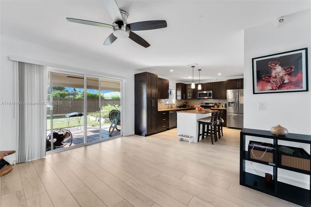 3166 NW 68th Ct, Fort Lauderdale, FL 33309