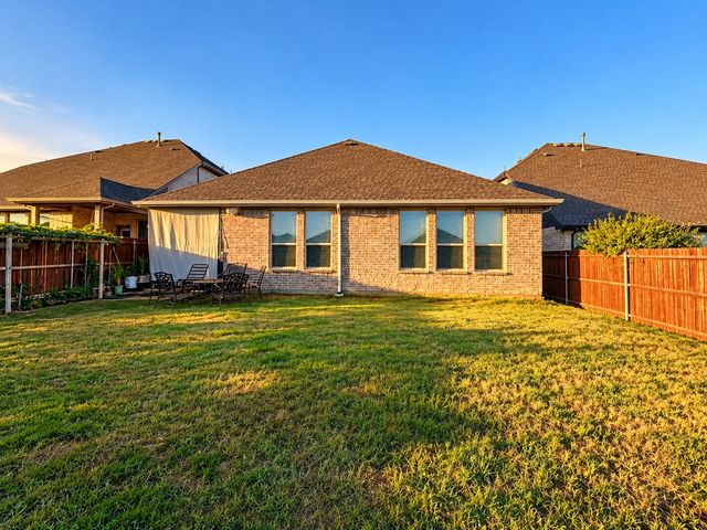 2061 St Andrews Way, Argyle, TX 76226