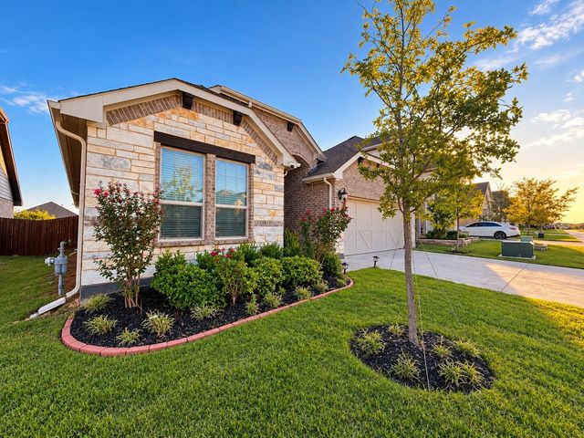 2061 St Andrews Way, Argyle, TX 76226