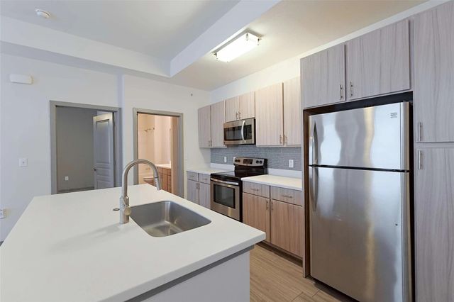 8515 S Interstate 35 RD 04221, Austin, TX 78744