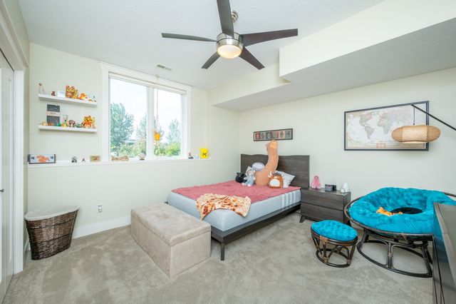 4800 143rd Street, Urbandale, IA 50323
