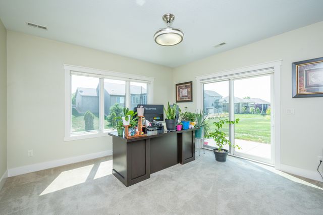 4800 143rd Street, Urbandale, IA 50323