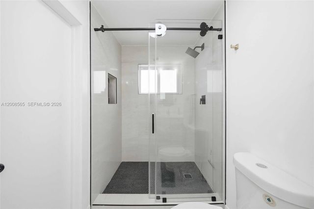 10860 SW 40th Ter, Miami, FL 33165