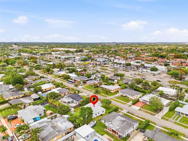10860 SW 40th Ter, Miami, FL 33165