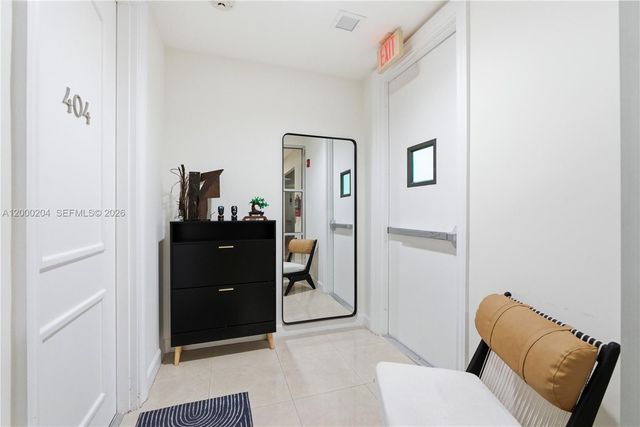 1090 NW N River Dr 404, Miami, FL 33136