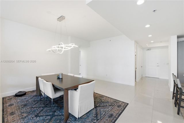 1090 NW N River Dr 404, Miami, FL 33136