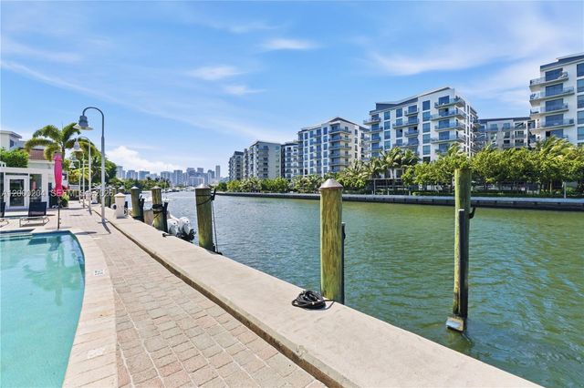 1090 NW N River Dr 404, Miami, FL 33136