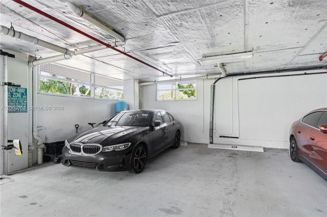 1090 NW N River Dr 404, Miami, FL 33136