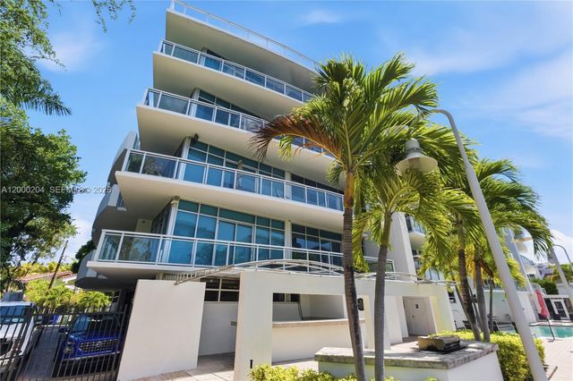 1090 NW N River Dr 404, Miami, FL 33136