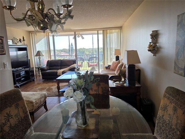 3771 Environ Blvd 649, Lauderhill, FL 33319