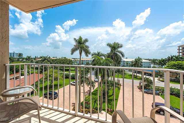 10701 Gulf Shore DR 502, Naples, FL 34108