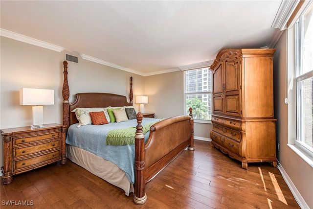 10701 Gulf Shore DR 502, Naples, FL 34108