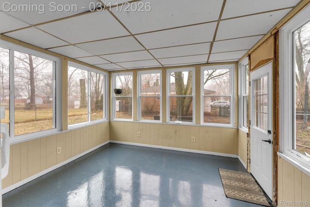 27445 Doreen Street, Farmington Hills, MI 48336