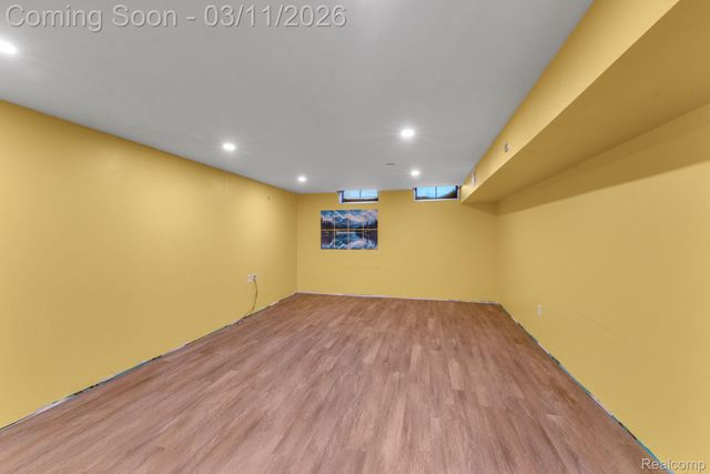 27445 Doreen Street, Farmington Hills, MI 48336