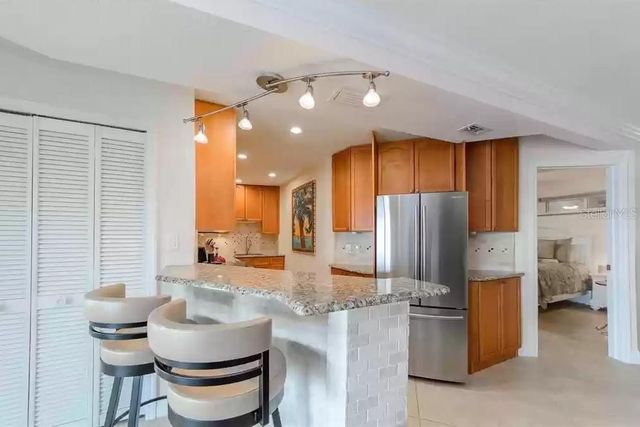 11605 3RD STREET E 305, Treasure Island, FL 33706