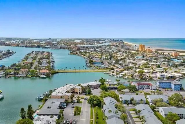 11605 3RD STREET E 305, Treasure Island, FL 33706