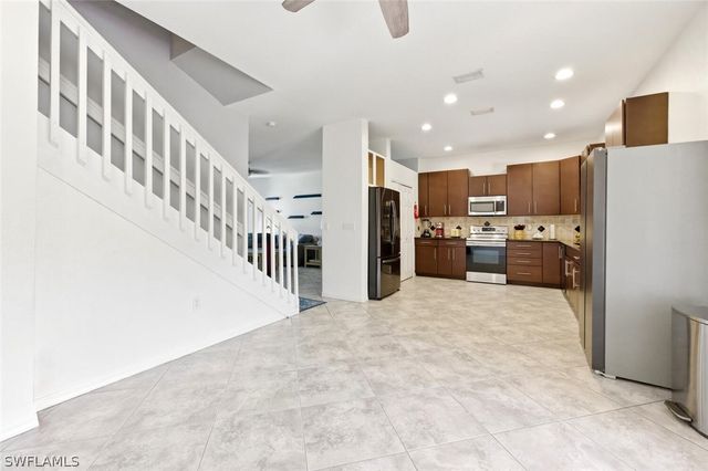 7577 Bristol CIR, Naples, FL 34120