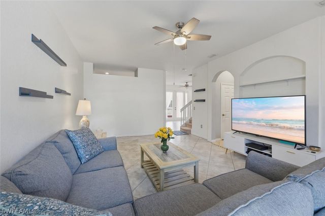 7577 Bristol CIR, Naples, FL 34120