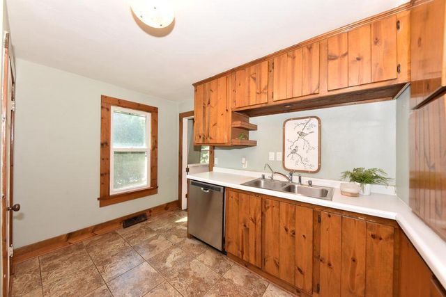 W282N6908 Main STREET, Merton, WI 53056