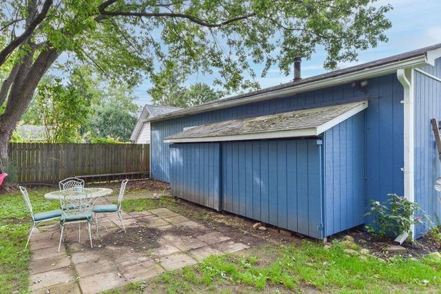 W282N6908 Main STREET, Merton, WI 53056