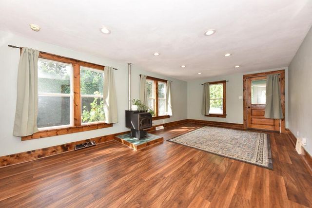 W282N6908 Main STREET, Merton, WI 53056