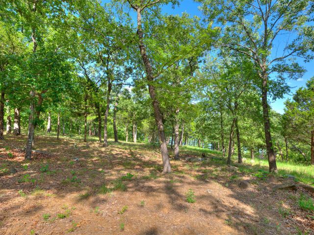 387 Holiday Hills Road, Eufaula, OK 74432
