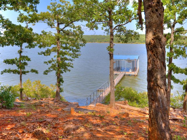 387 Holiday Hills Road, Eufaula, OK 74432