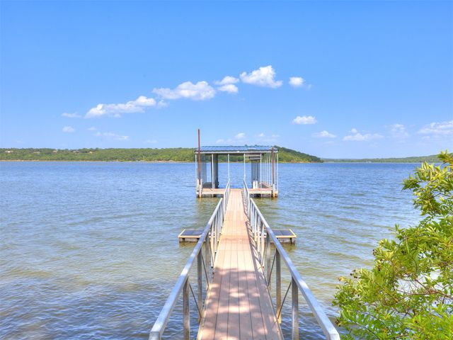 387 Holiday Hills Road, Eufaula, OK 74432