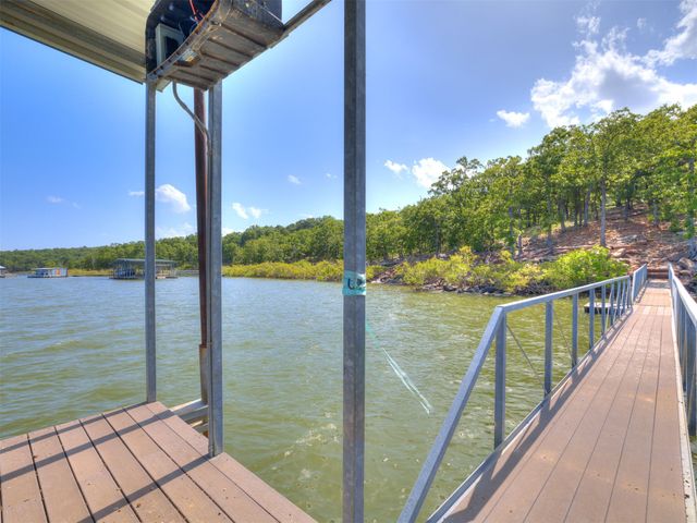 387 Holiday Hills Road, Eufaula, OK 74432